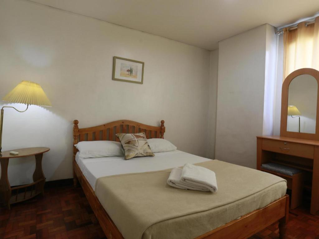 The Victor Hotel Makati City Kültér fotó