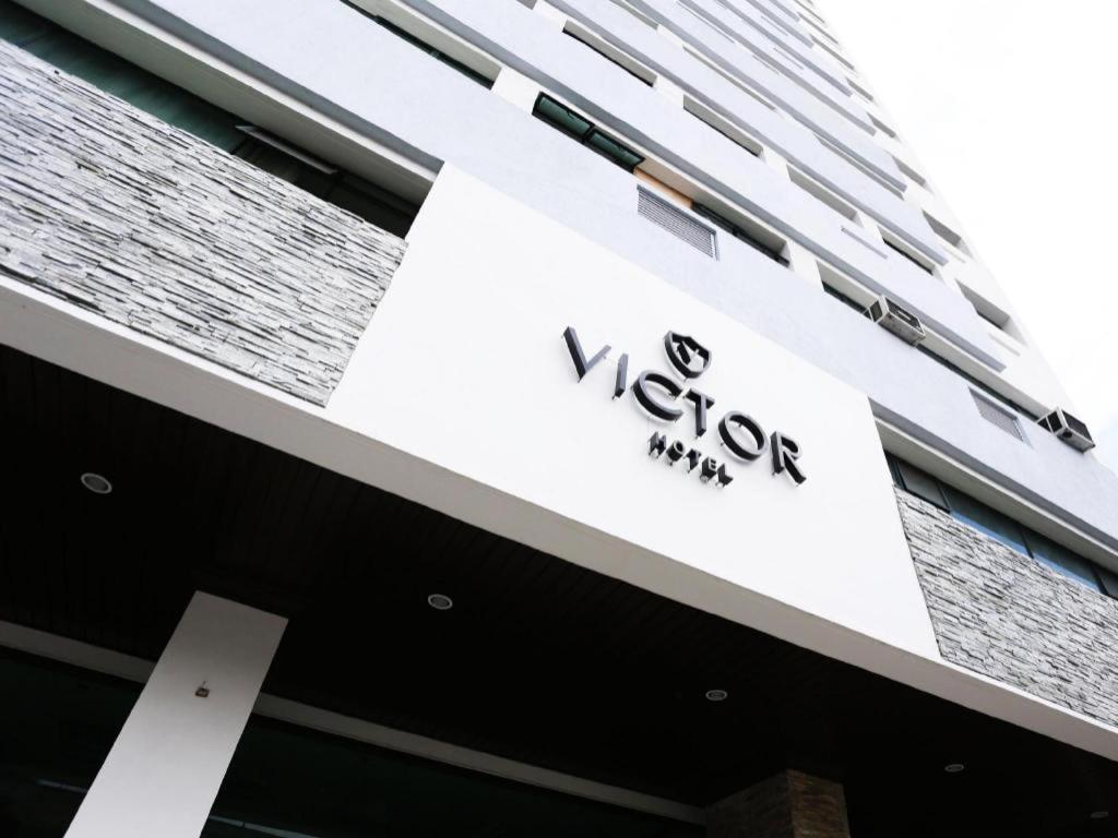 The Victor Hotel Makati City Kültér fotó
